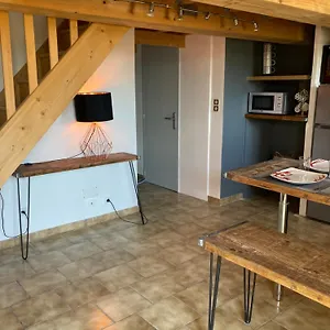 grande-terrasse-clim-parking-prive-smart-tv-netflix.fr-provencehotel.com/