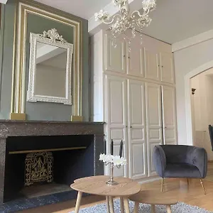 a-romantic-apartment-hyper-centre.midi-pyreneeshotels.com/