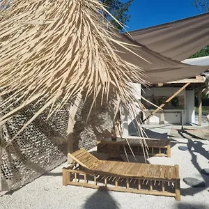 camping-les-lodges-du-tarn.midi-pyreneeshotels.com/