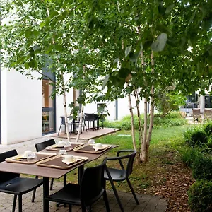 4* Apart-hotel Adagio Patio Confluence
