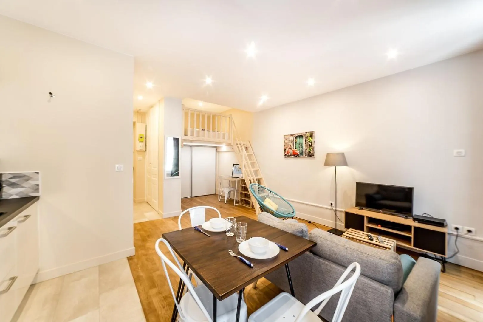 Cosy Entierement Renove Idealement Place Ail Λυών 0*,