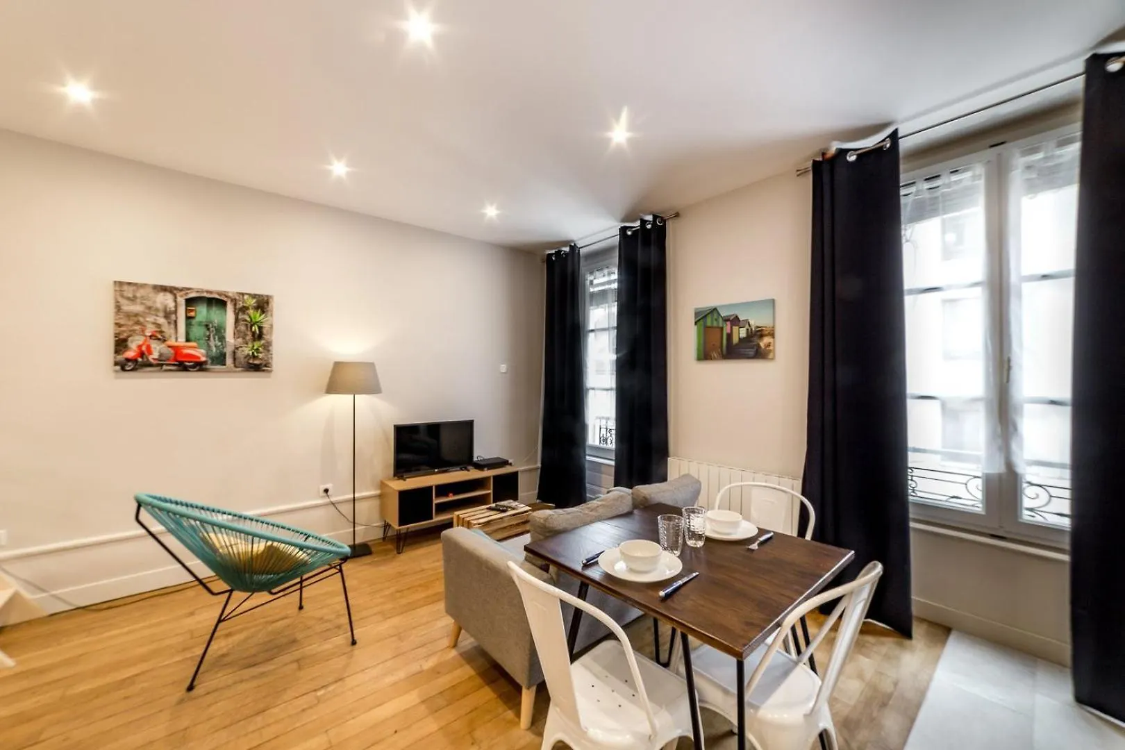 Cosy Entierement Renove Idealement Place Ail Lyon France
